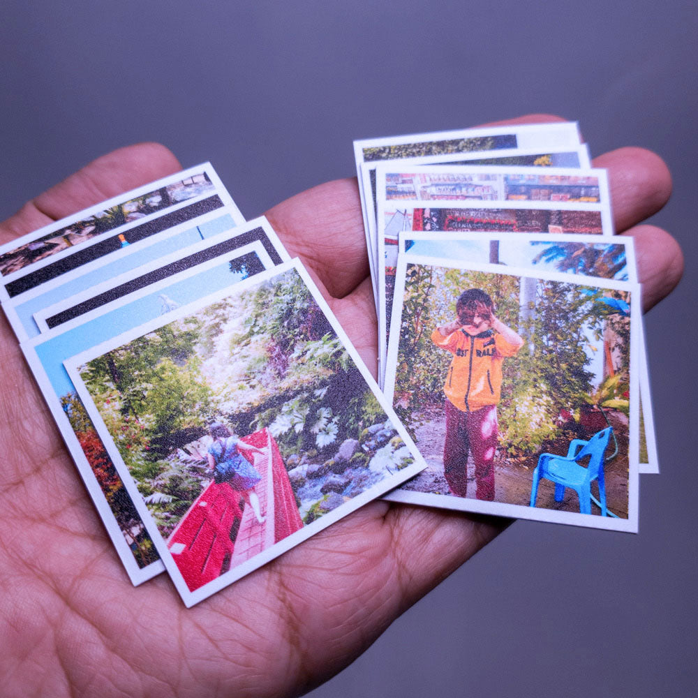 12 Fotografías magnéticas para refrigerador cuadradas personalizadas. mujer en puente, niño con silla . Hechas en Chile